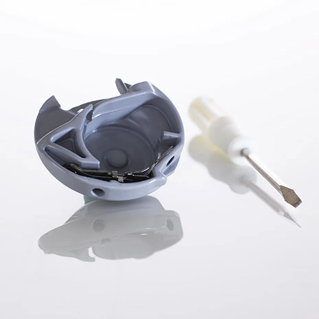 overlock.ru Pfaff creative bobbin case 820808-096